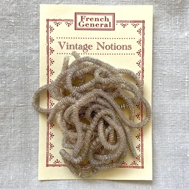 French General Vintage Silver Metal Coil fil argenté patiné