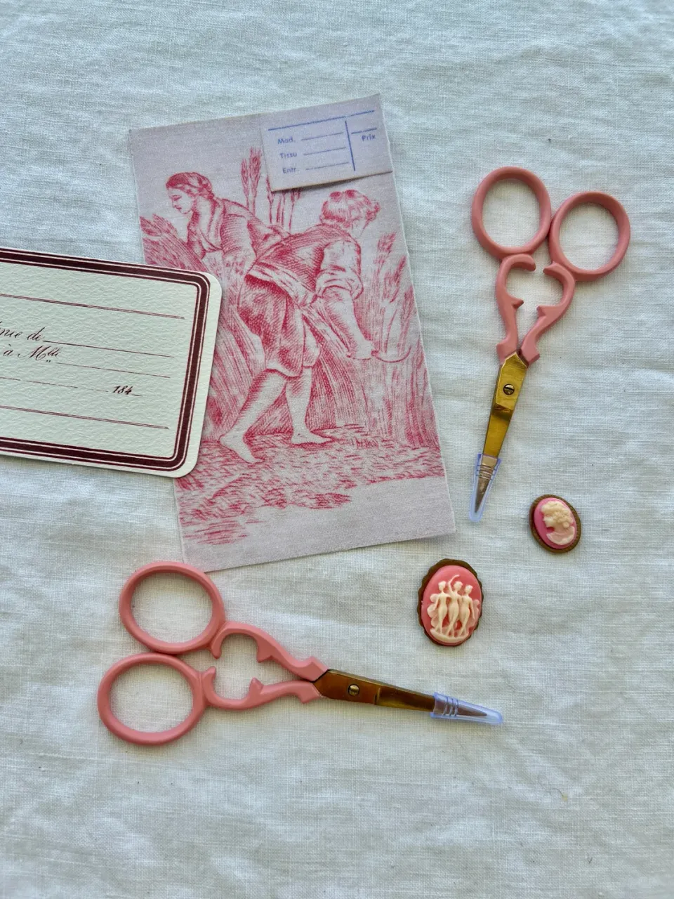 French General ciseaux broderie rose 10 cm coupe précise