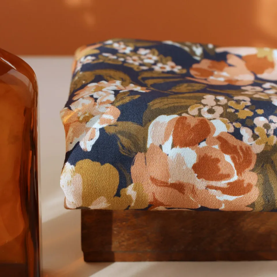 La Maison Naïve Crêpe Marocain Jardin Denim tissu viscose au mètre