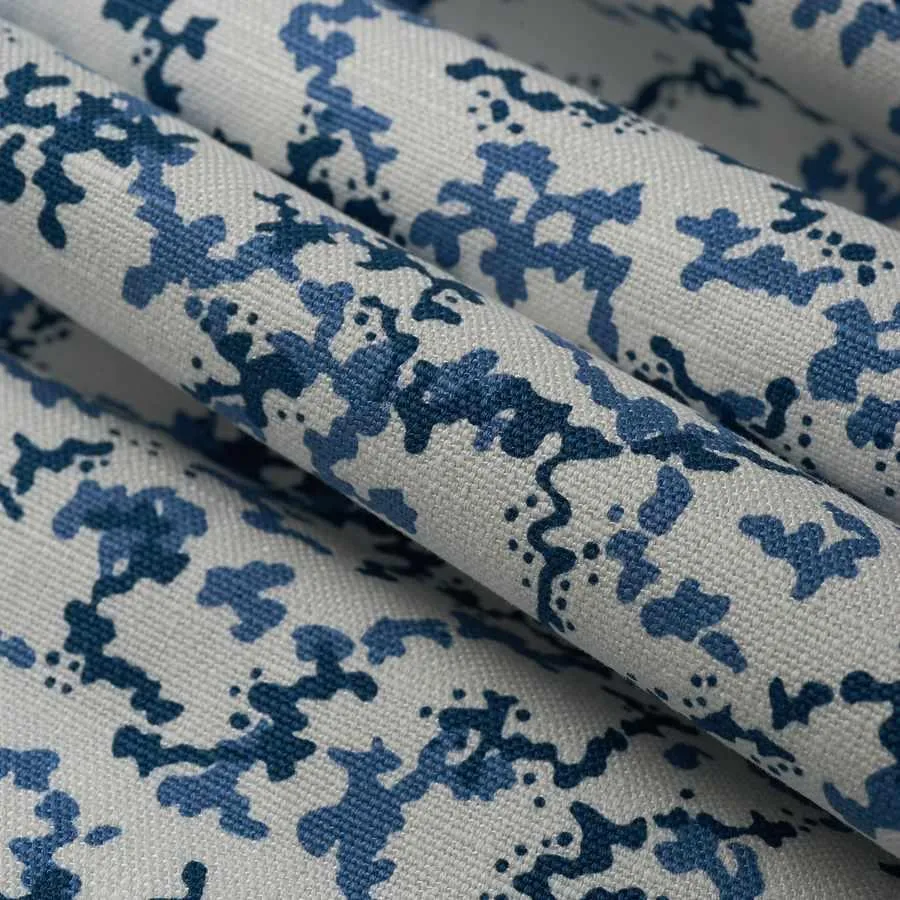 French General Amandine Indigo tissu ameublement au mètre indigo
