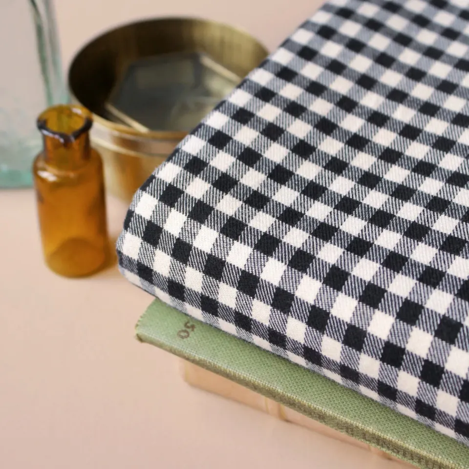 La Maison Naïve Vichy Petits Carreaux tissu flanelle noir cassé