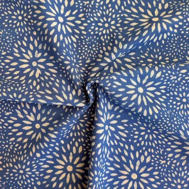 Tribu Indigo fleurs bleu tissu coton bio au mètre 115g