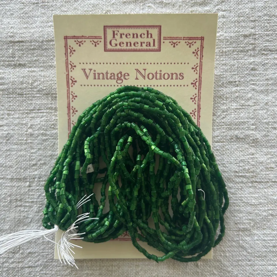 French General perles tube verre vert vintage écheveau