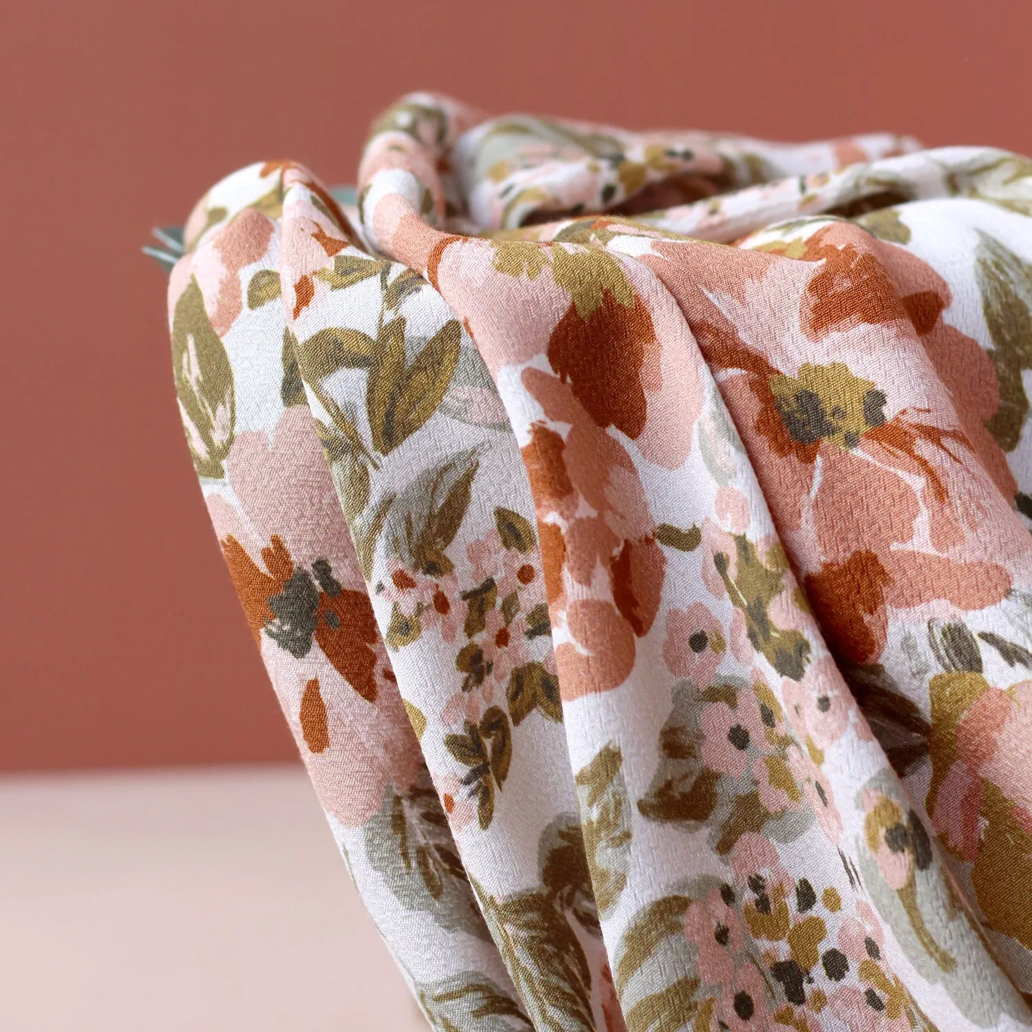 La Maison Naïve Jardin tissu crêpe viscose blanc cassé au mètre