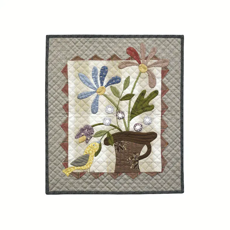 Yoko Saito tapisserie fleurs et oiseau kit appliqué 35x40 cm