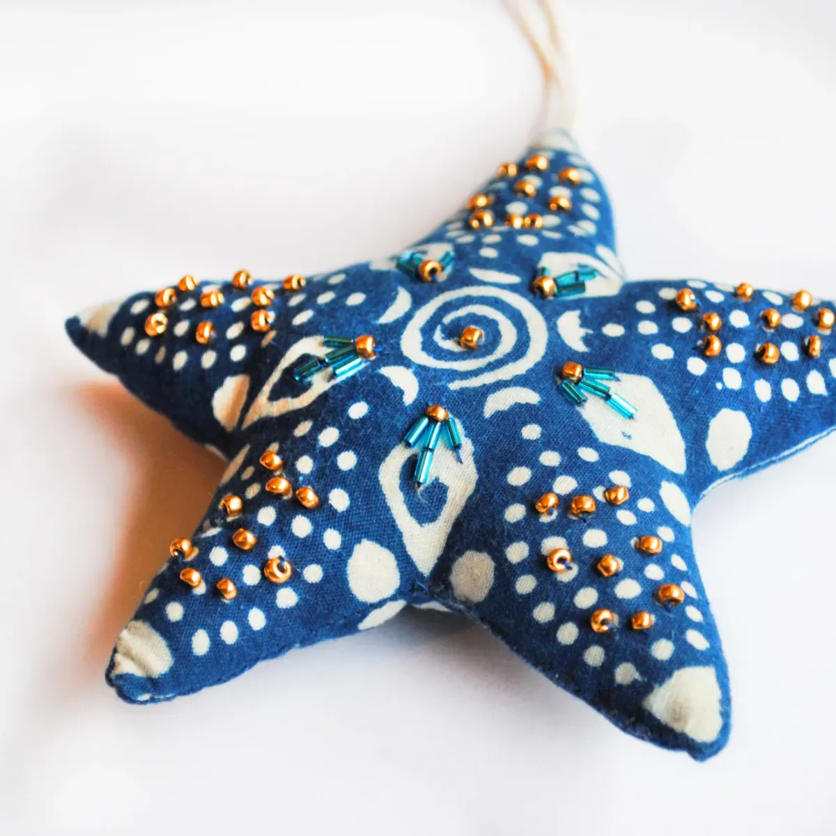 Tribu Indigo Étoile tissu bleu à suspendre 15x15 cm indigo