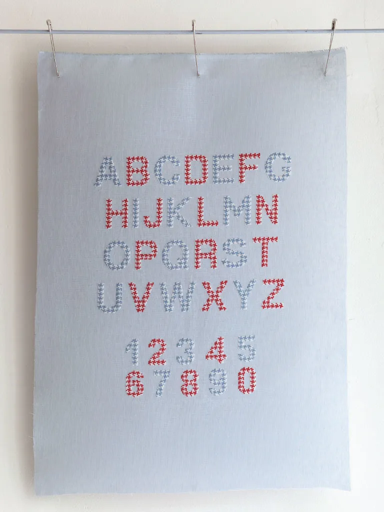 La Croix et La Manière ABC textiles Trompe-l'œil livre point de croix