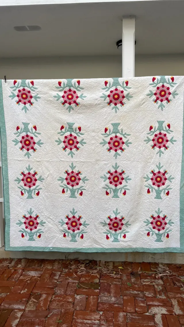 French General Vintage Coxcomb Rose quilt appliqué 77x78