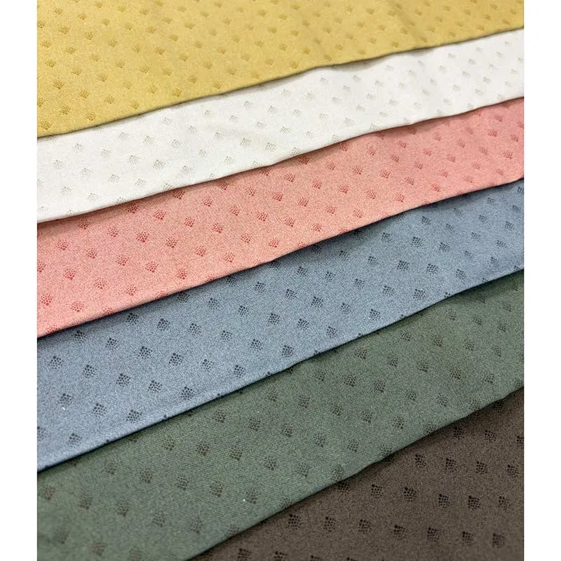 Yoko Saito 2604 Smokey Pastels tissu patchwork 6 coupons pastel
