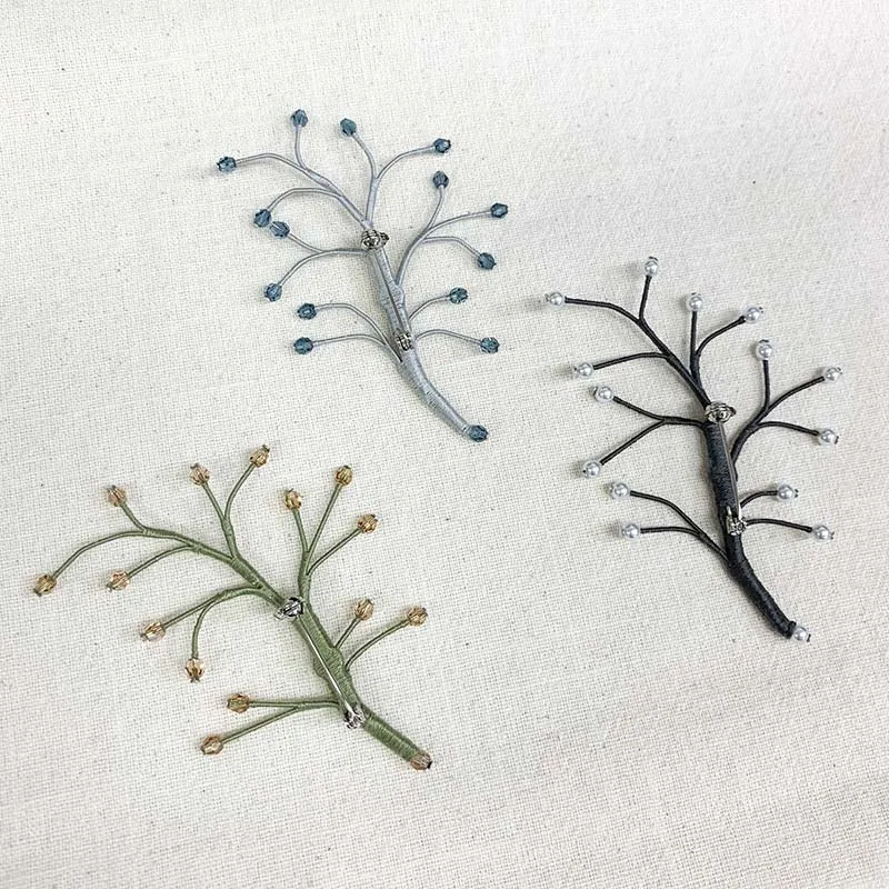 Yoko Saito Set 3 broches perlées kit couture A B C