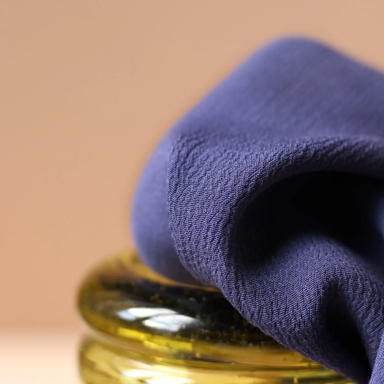 La Maison Naïve Crêpe Marocain tissu viscose indigo au mètre