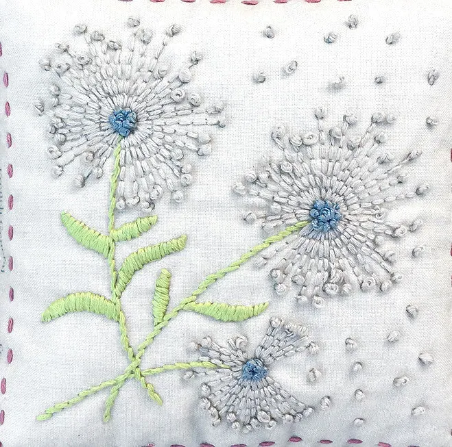 French General Dandelion sampler broderie lin perle 25x25 cm