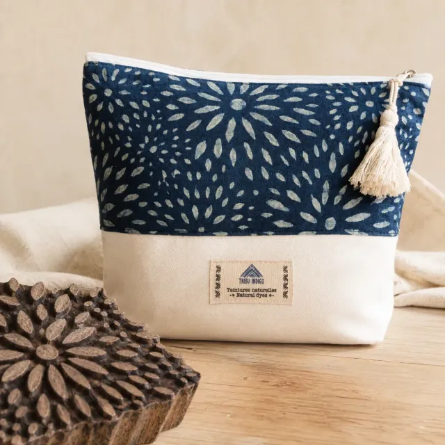 Tribu Indigo Dabu pochette tissu 22×18 bleue coton bio