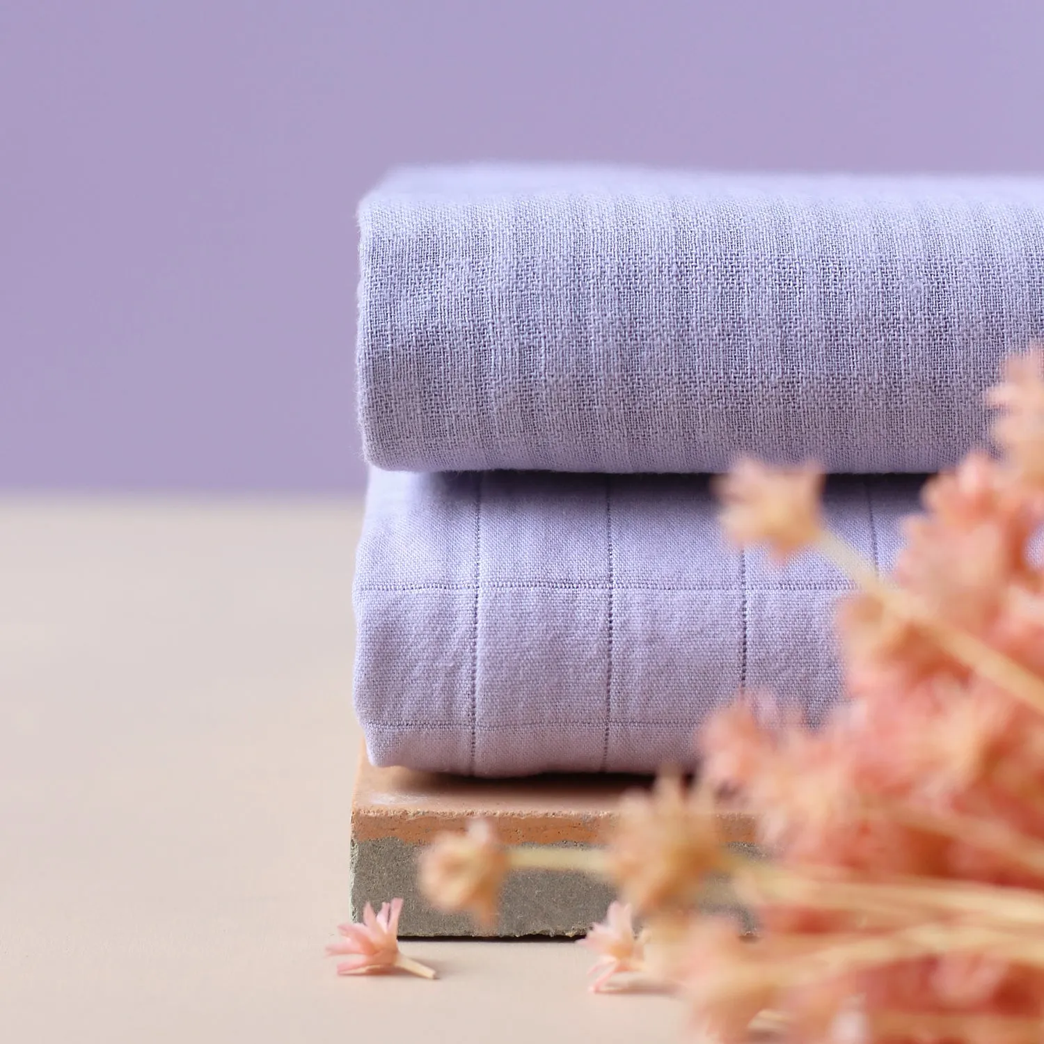 La Maison Naïve coton tissé petits carreaux mauve tissu fin