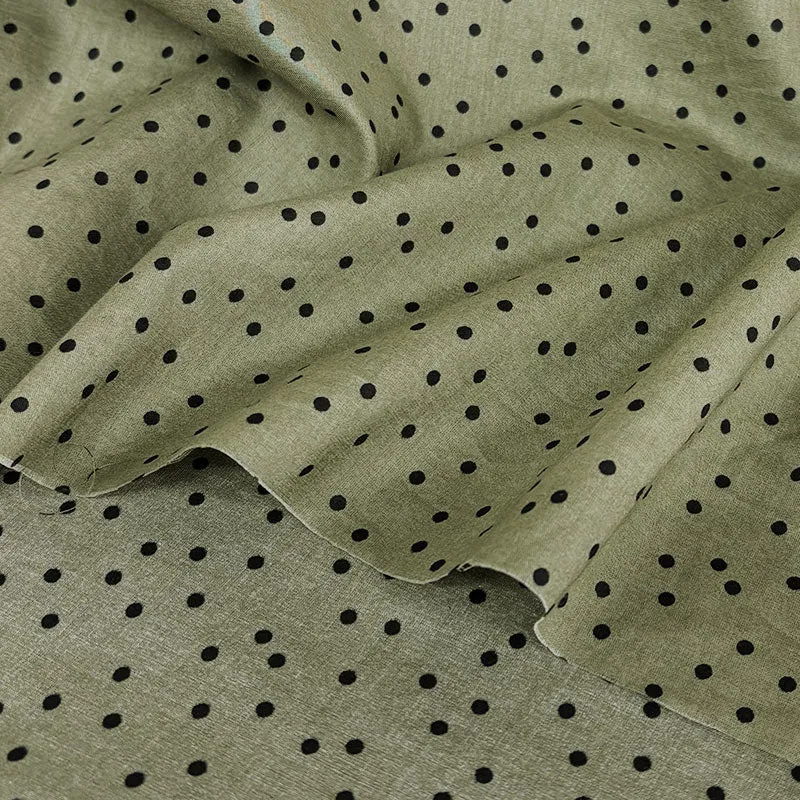 Yoko Saito 80s Royal Lawn tissu coton pois verts au mètre