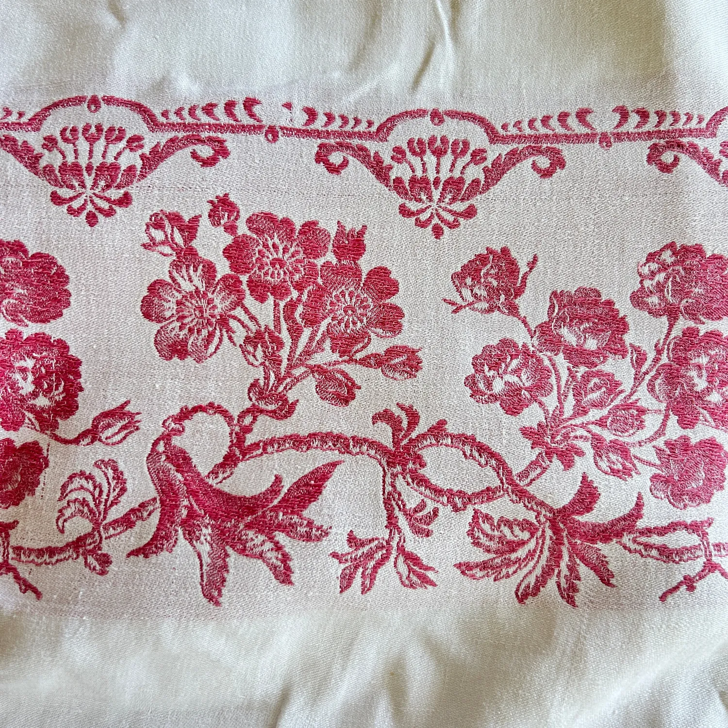 French General nappe damassée ancienne coton monogramme AC