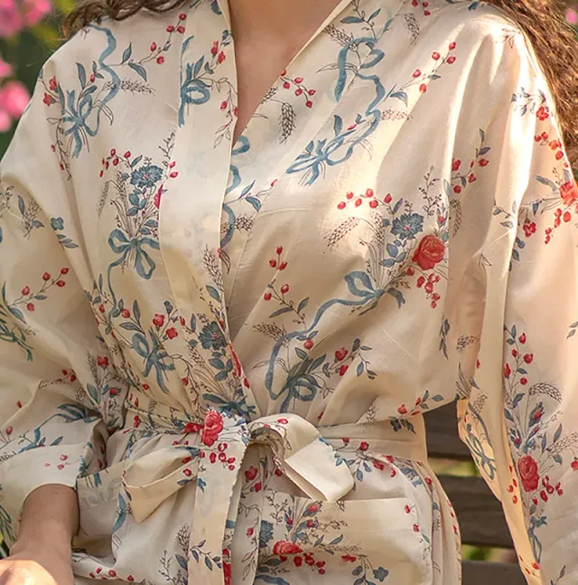 French General L'Esprit de Provence Kimono Bouquet Floral voile