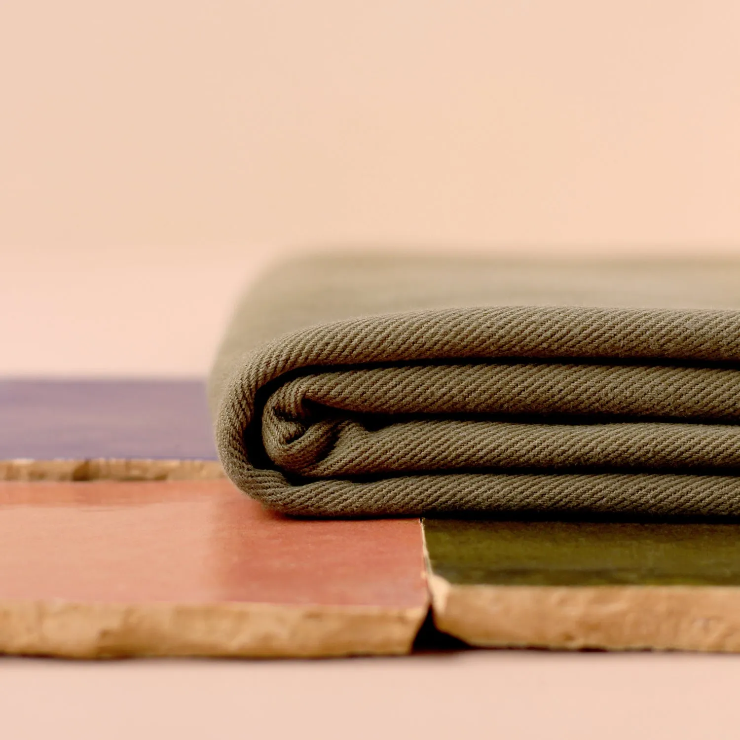 La Maison Naïve gabardine twill lourde tissu olive coton