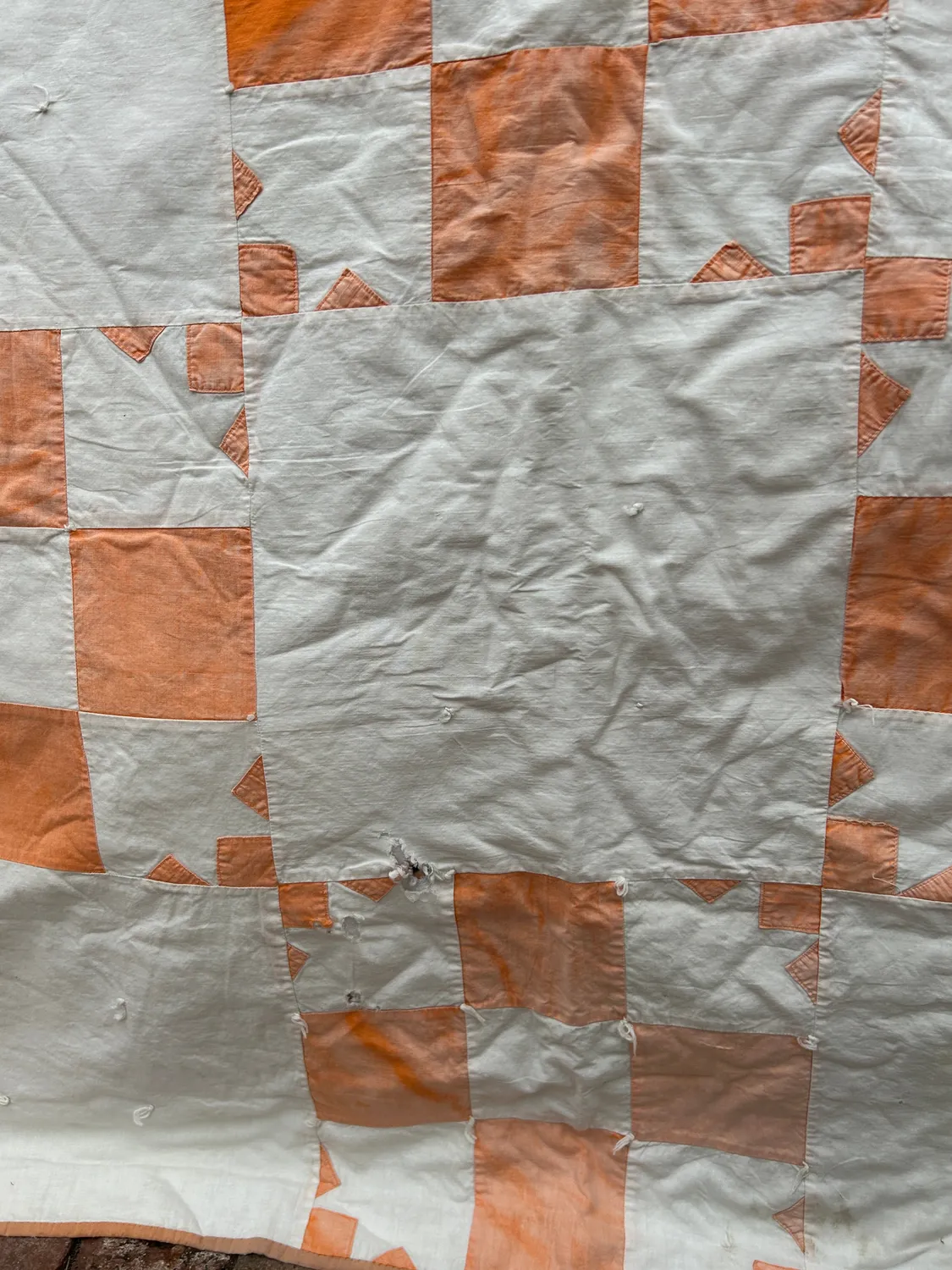 French General Nine Patch quilt ancien orange à découper 208 cm