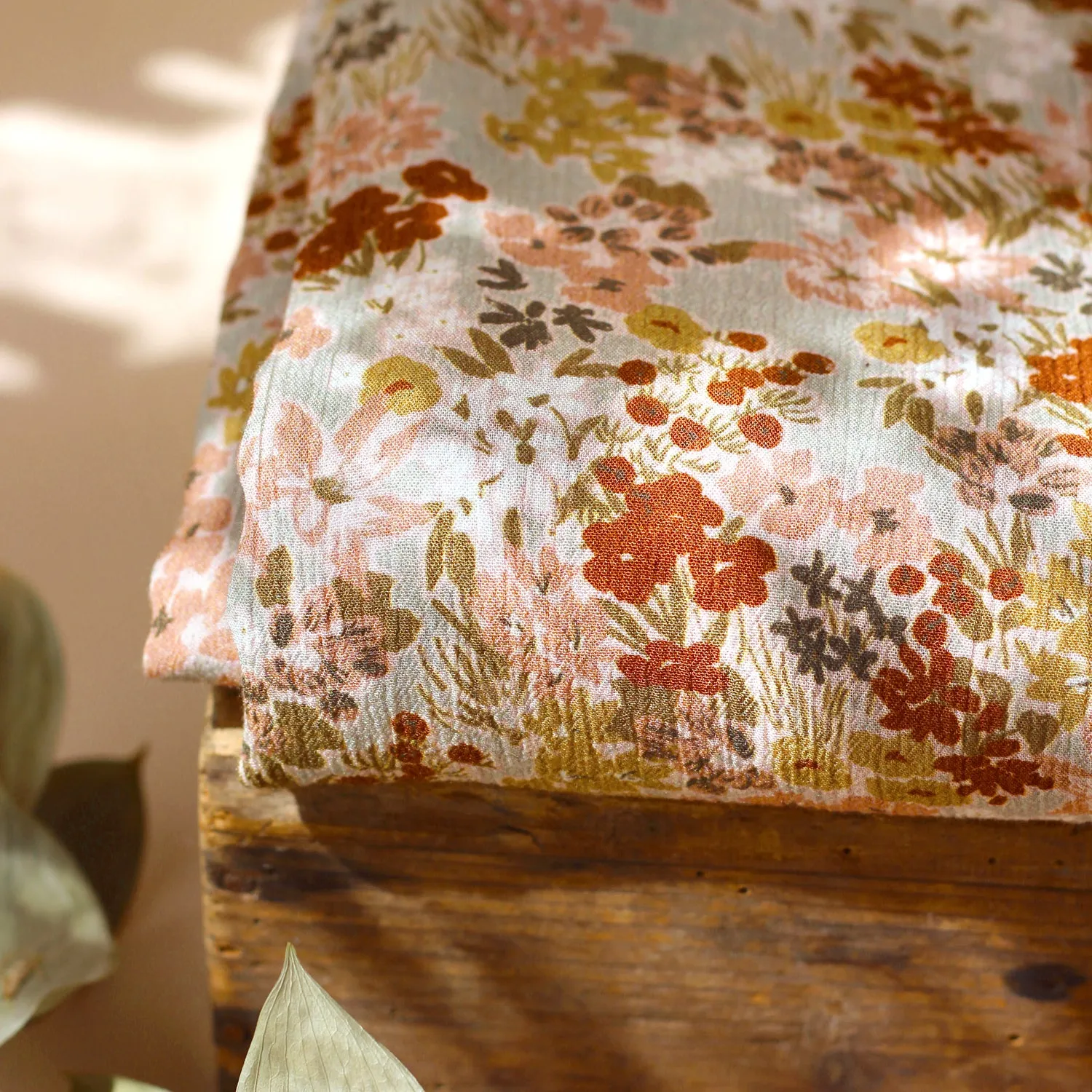 La Maison Naïve Prairie Amande tissu crépon viscose au mètre