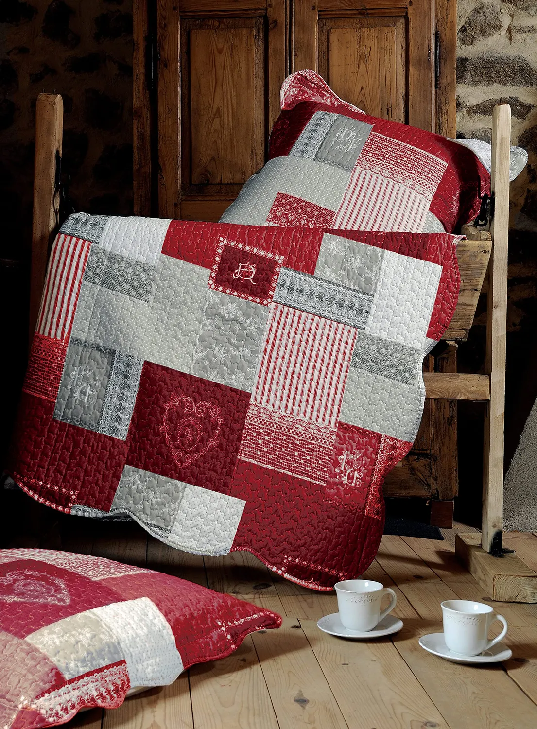Stof Arkansas boutis 260x240 cm gris + 2 taies patchwork