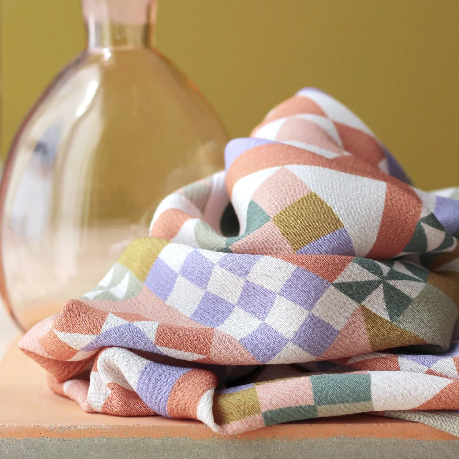 La Maison Naïve crêpe marocain patchwork mauve tissu viscose