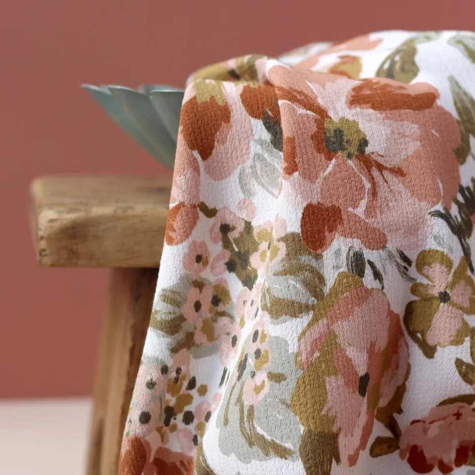 La Maison Naïve Jardin tissu crêpe viscose blanc cassé au mètre