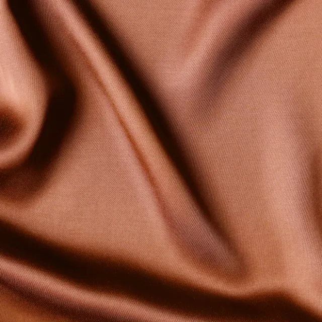 La Maison Naïve satin de viscose cannelle échantillon 8,5 cm