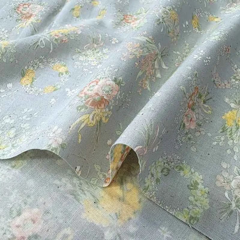 Yoko Saito 2026-06-A01 tissu coton bouquets gris au mètre