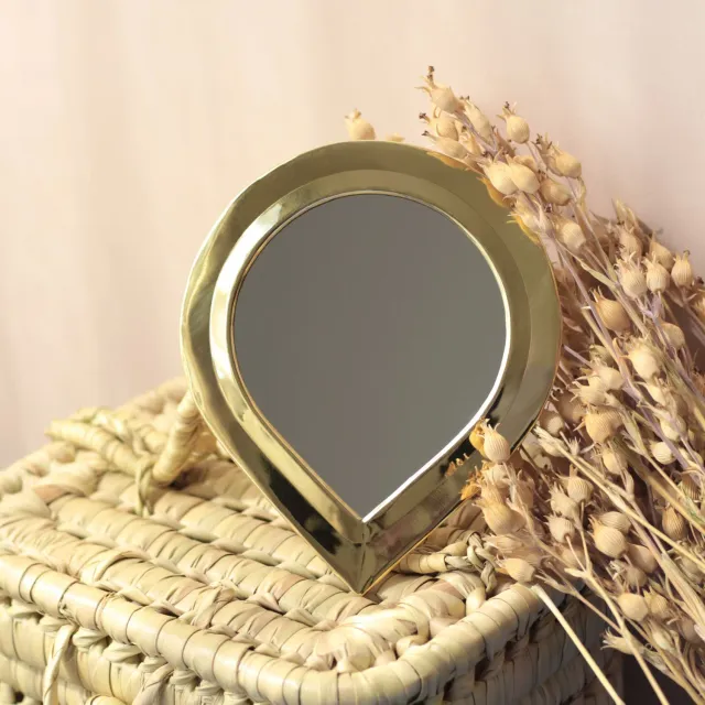 La Maison Naïve miroir goutte laiton doré petit modèle