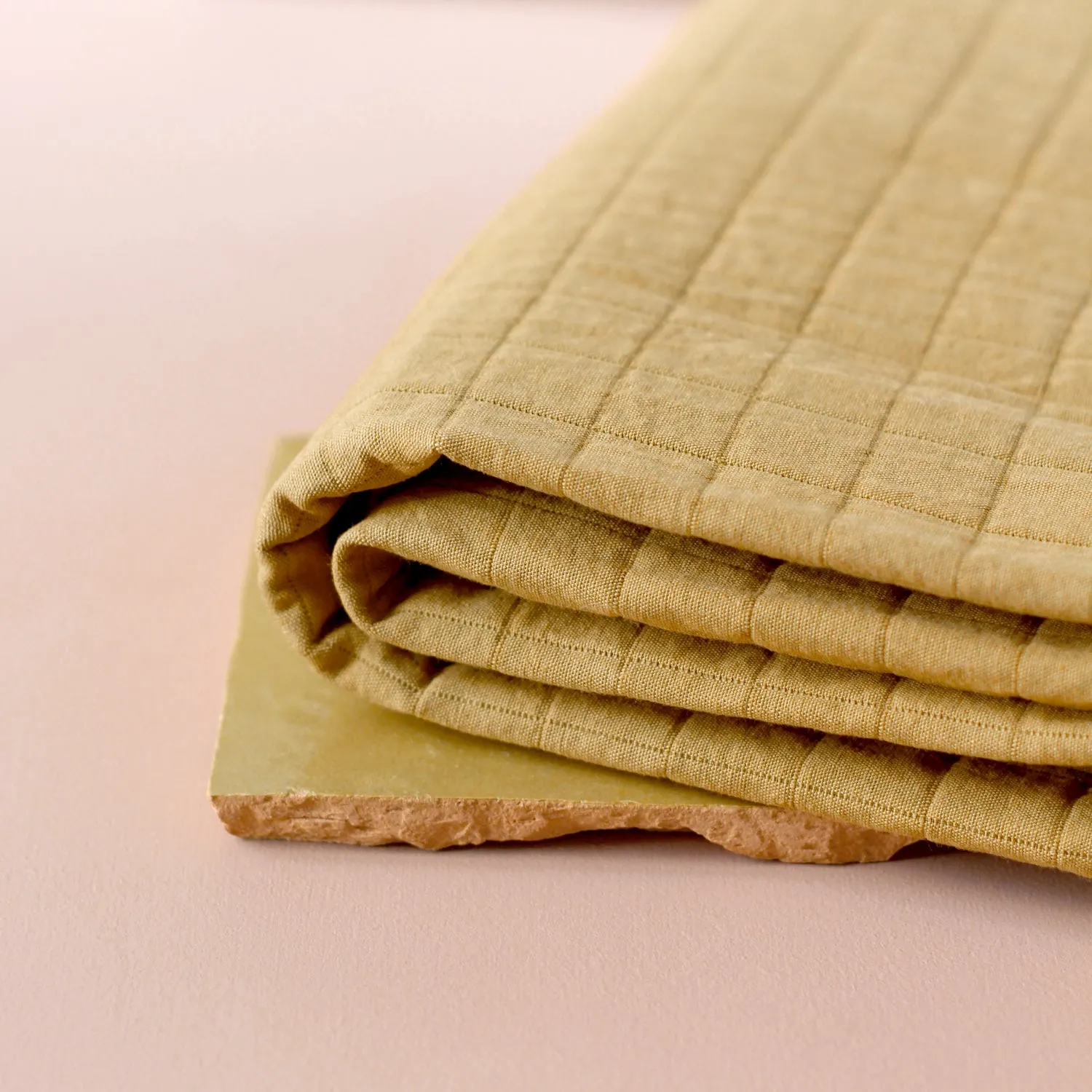 La Maison Naïve coton matelassé Bronze tissu uni capitonné