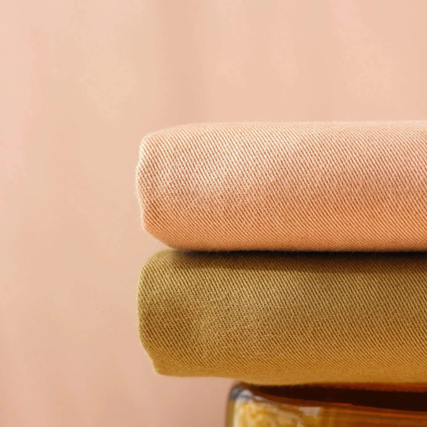 La Maison Naïve Gabardine Twill Légère tissu coton bio tomette au mètre