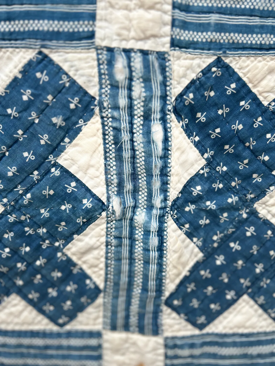 French General Early Indigo quilt ancien coton bleu 178x208 cm