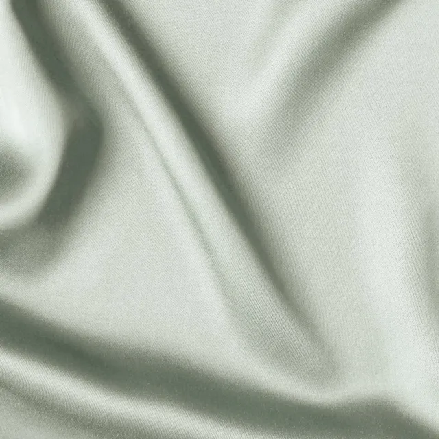 La Maison Naïve Amande échantillon satin viscose 8,5 cm