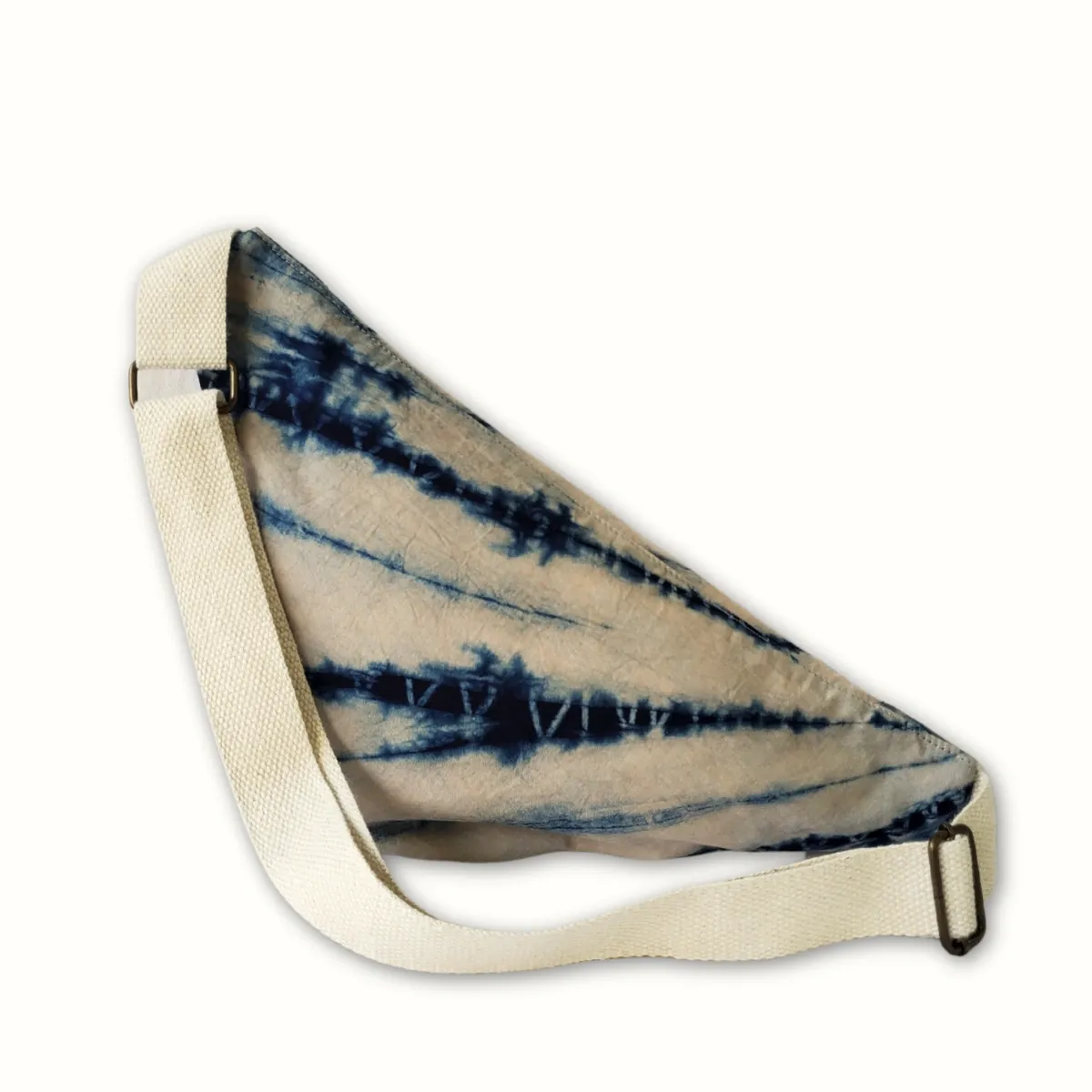 Tribu Indigo shibori sac banane tissu bleu indigo