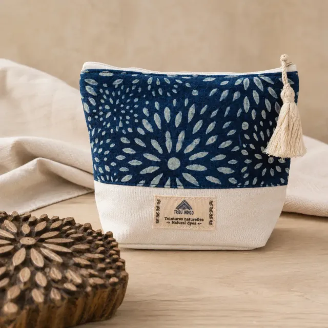 Tribu Indigo pochette tissu bleu 18x15 cm coton bio dabu