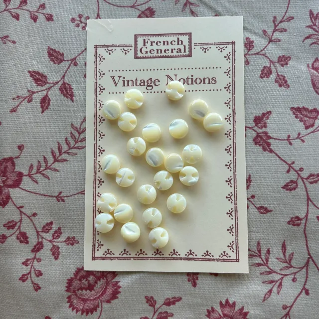 French General boutons nacre vintage 10mm sachet de 24