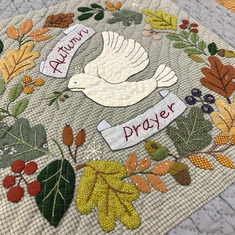 Yoko Saito Autumn Prayer kit tapisserie appliqué oiseau 47 cm