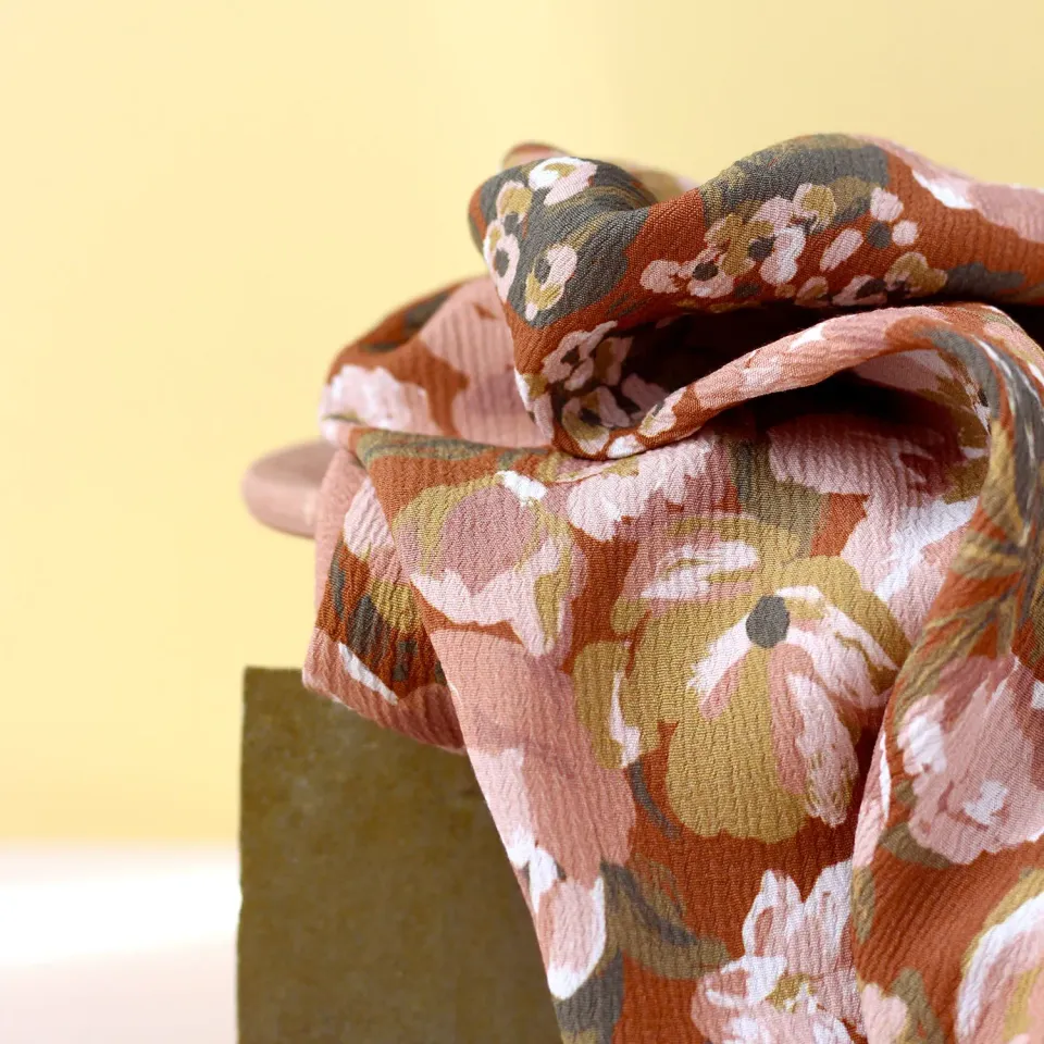 La Maison Naïve Jardin Cannelle tissu crêpe viscose fleuri
