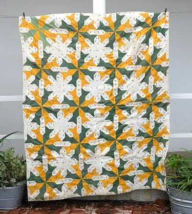 French General Snowflake quilt ancien coton moutarde 152x190