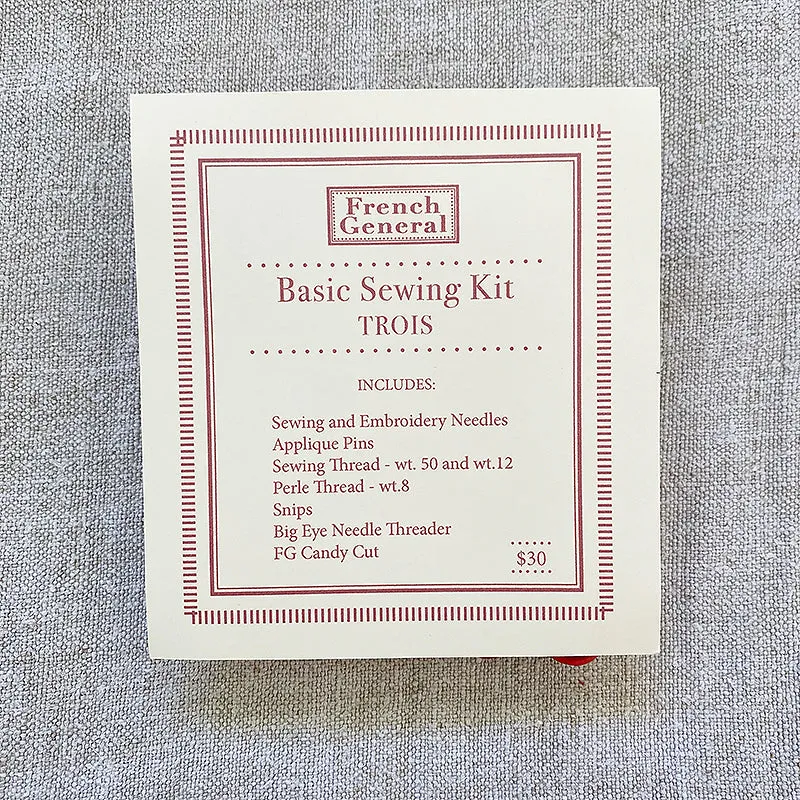 French General Trois kit couture voyage avec tissus