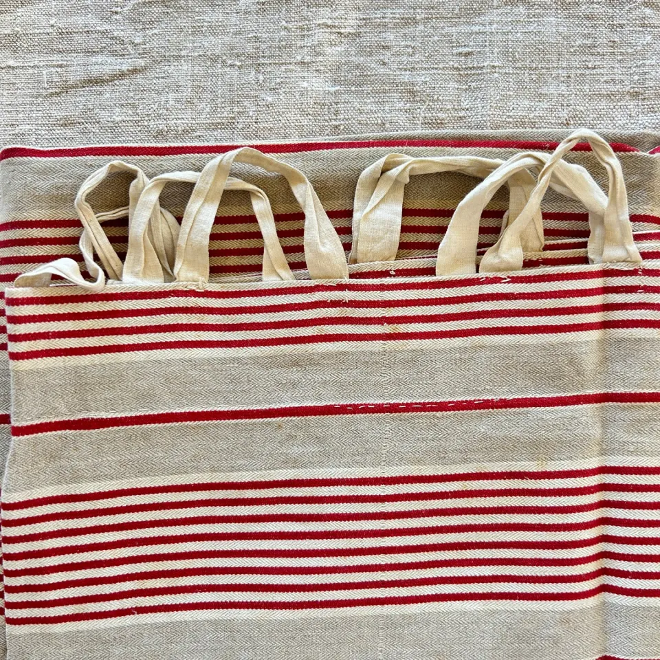 French General Found in France sac coutil lin rayé rouge 86x91 cm