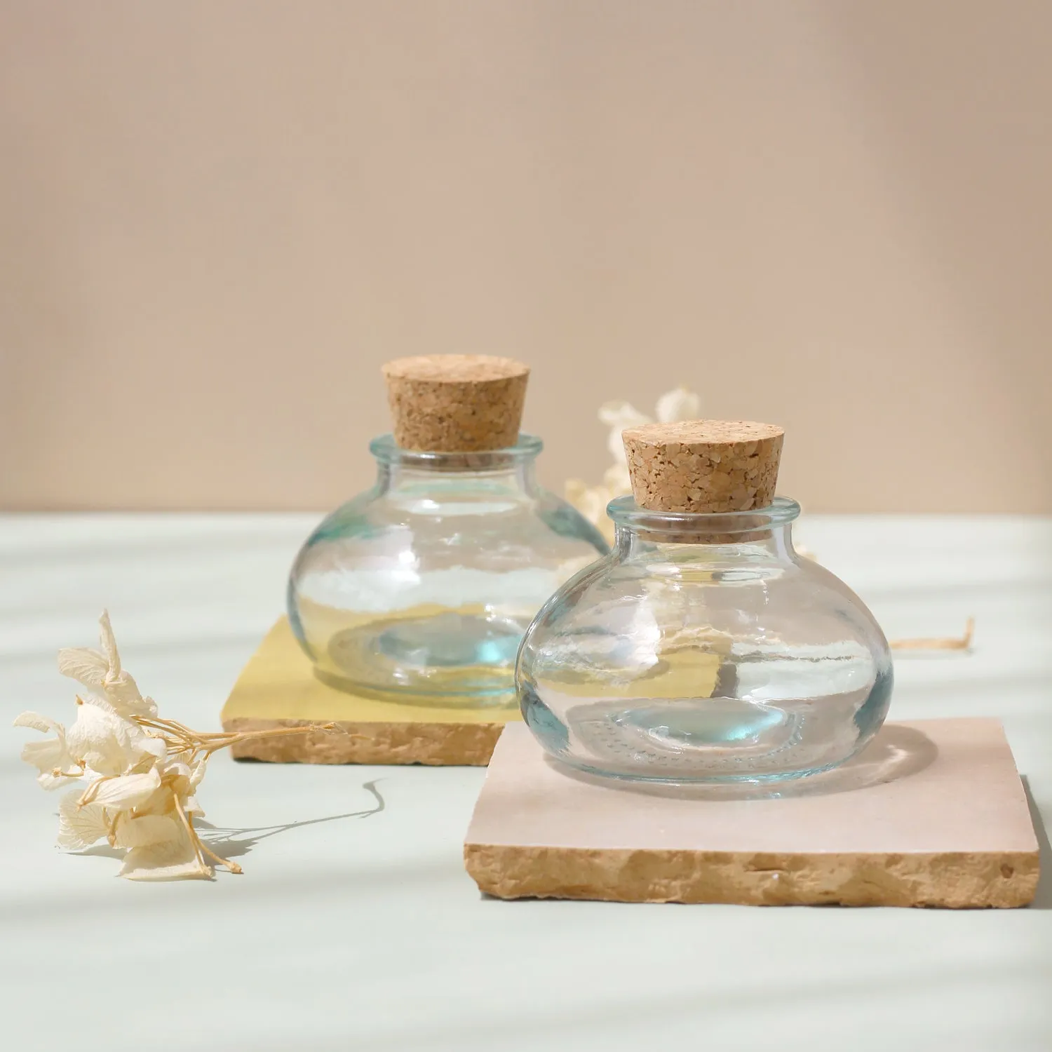 La Maison Naïve Mini Fiole vase verre recyclé vert d'eau à l'unité