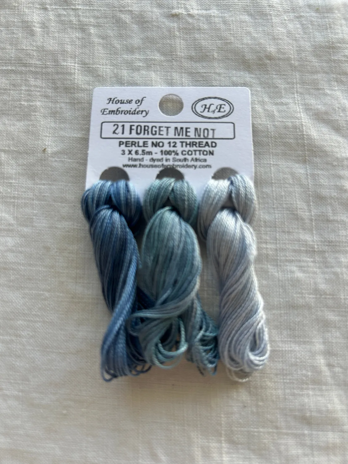 French General House Embroidery fil coton Size 12 Forget Me Not