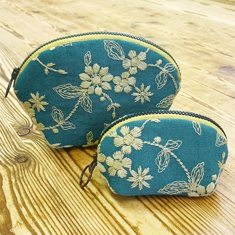 Yoko Saito kit pochette ronde brodée fleur verte grande + petite