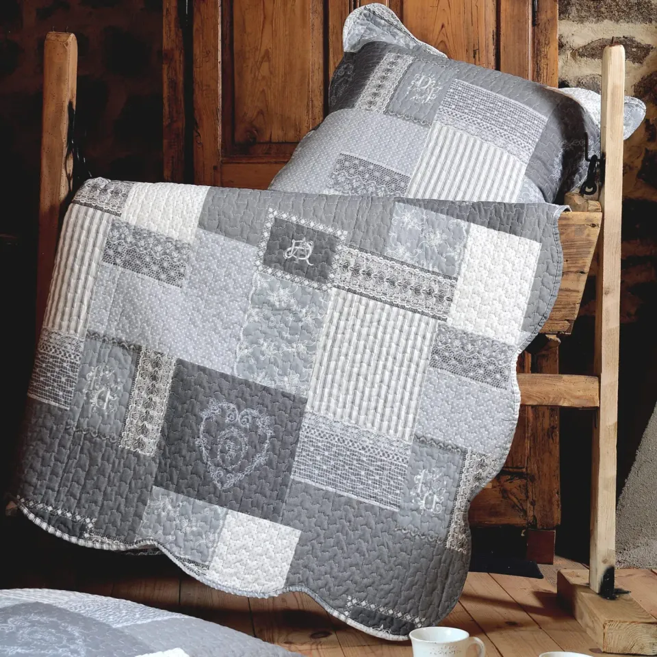 Stof Arkansas boutis 260x240 cm gris + 2 taies patchwork