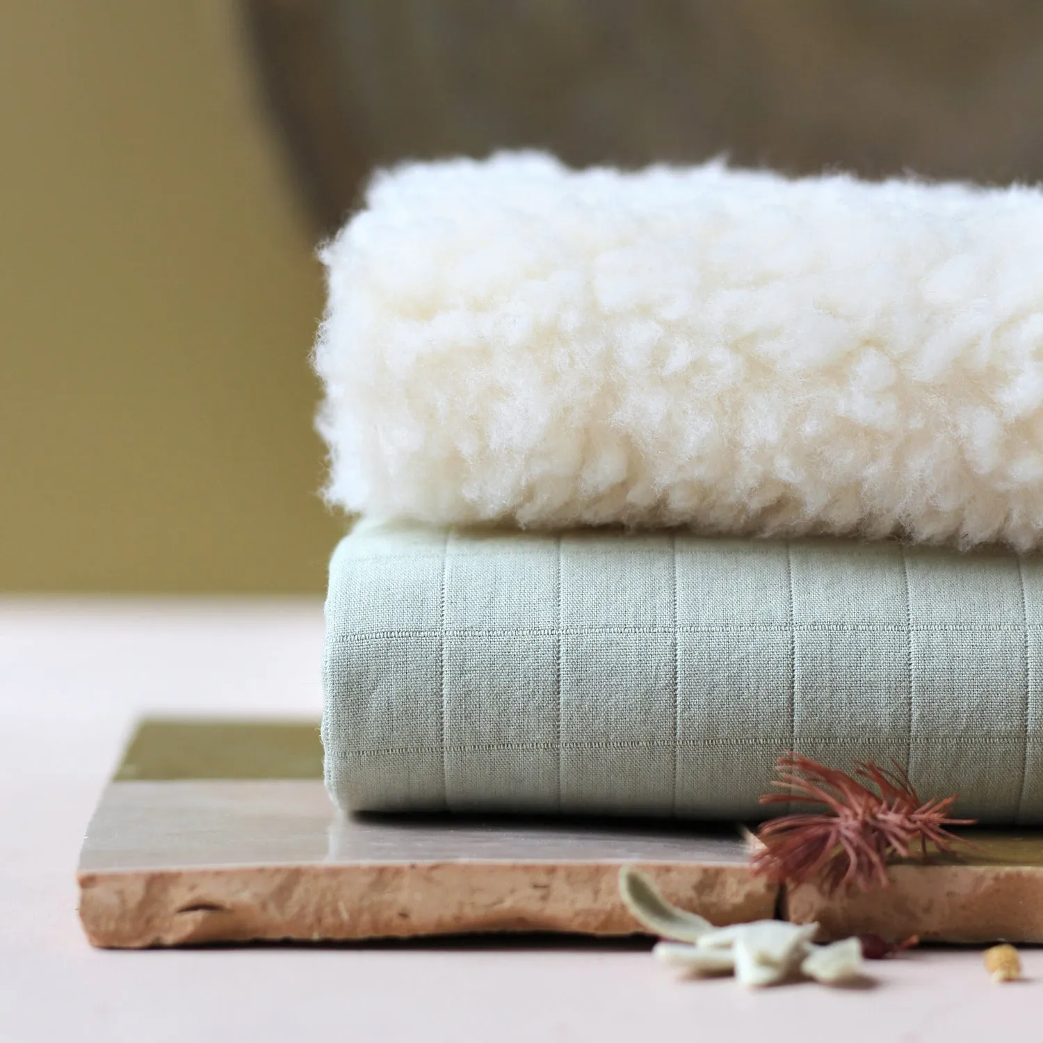 La Maison Naïve Sherpa fausse fourrure tissu blanc cassé coton