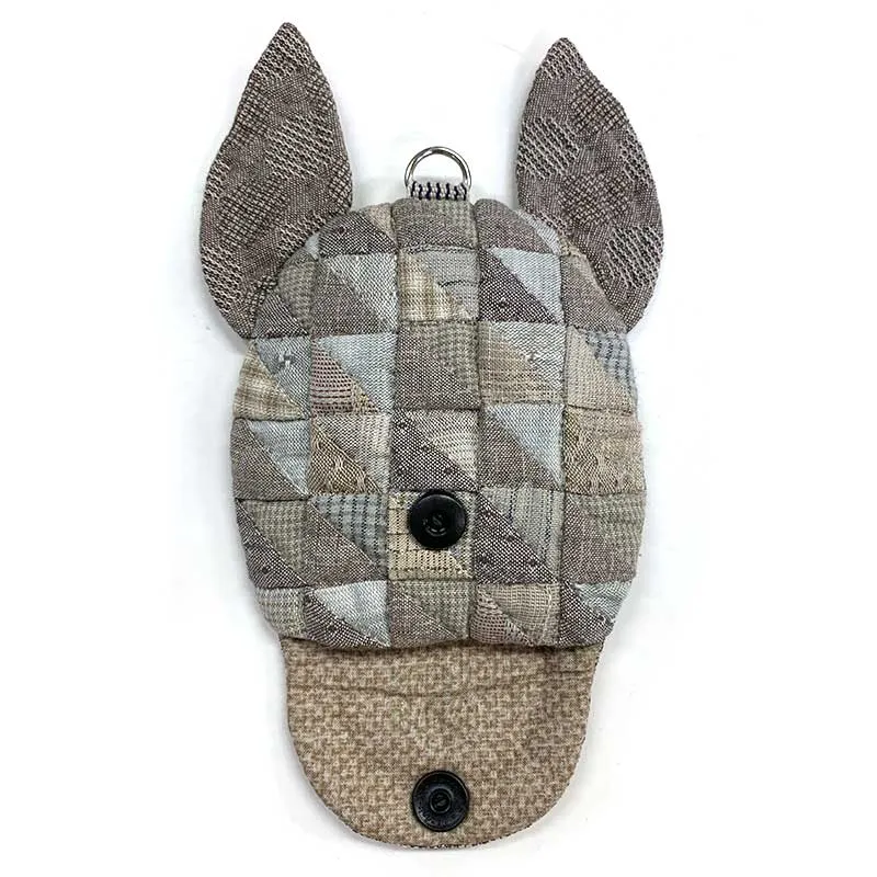 Yoko Saito 1 patch 2 patch kit porte-pass bouledogue