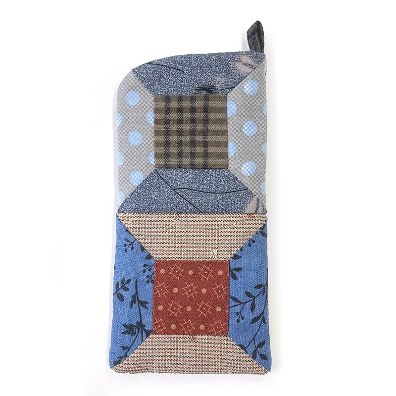 Yoko Saito Spool kit étui à lunettes patchwork 9x18 cm