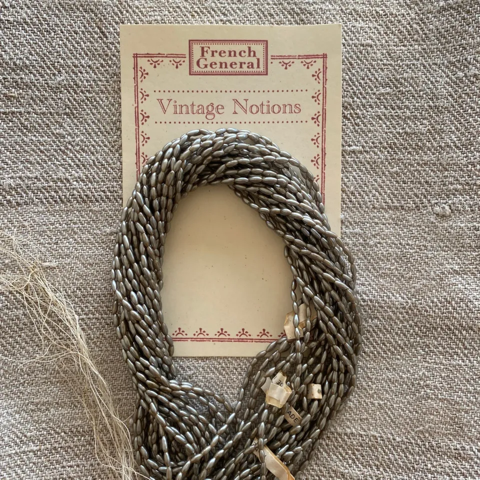 French General perles verre nacré ovale 2x4 mm 6 brins